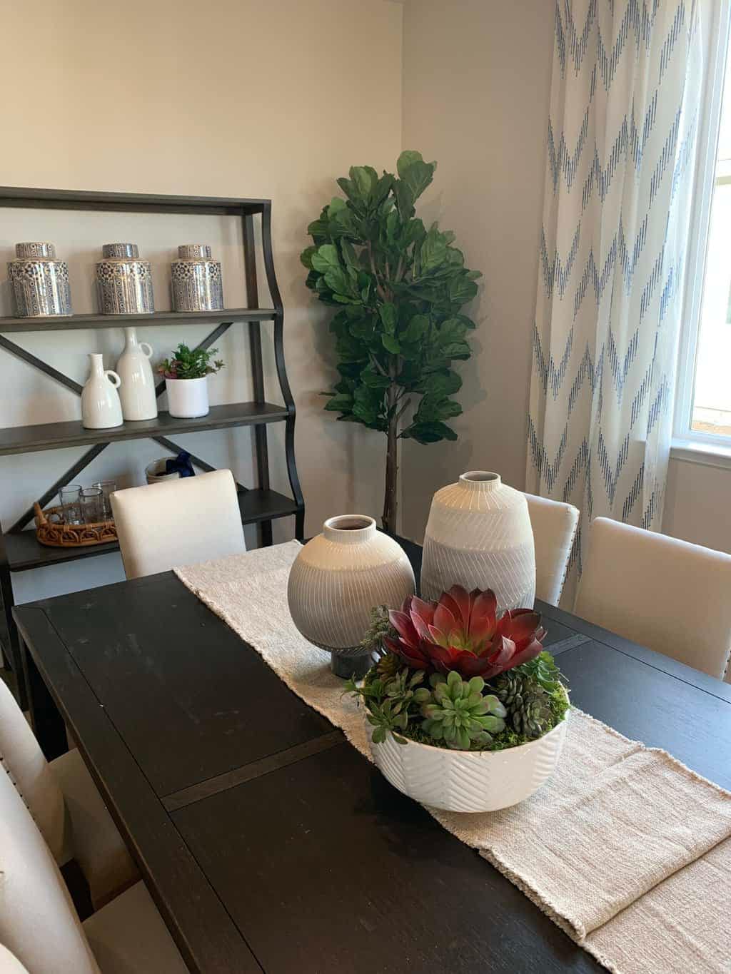 Artificial fiddle leaf fig with real trunks Artificial fiddle leaf fig with real trunks